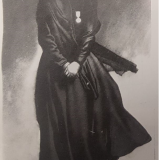 Il suo talento non pass� inosservato nemmeno al Regime e Mussolini decise cos� di reclutarlo come grafico propagandista della guerra. I soldati sostituirono le ragazze, anche se in una cartolina del 1941 viene raffigurata una donna vestita di nero, smagrita, col volto segnato dal dolore e una medaglia sul petto (foto tratta da "Omaggio a Gino Boccasile di Ester Milano)